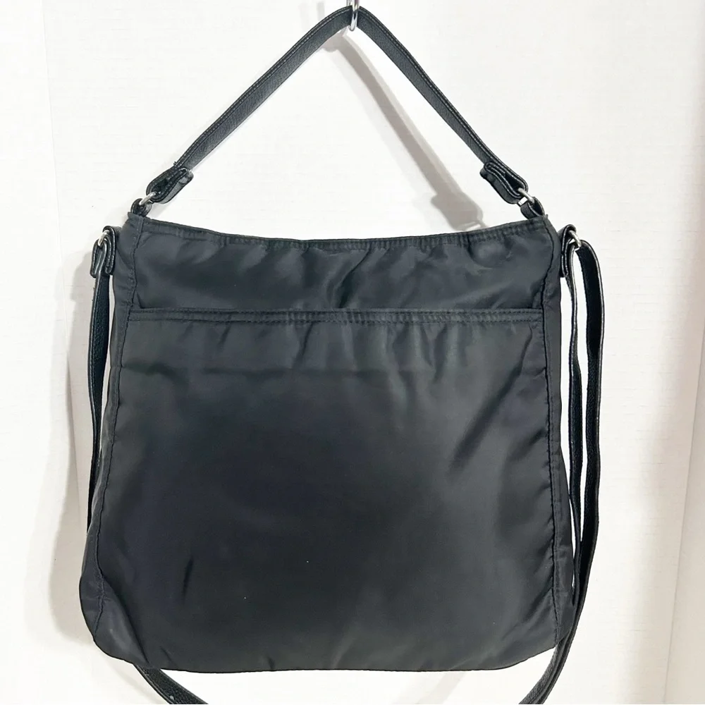 Thirty-One Gifts Black Nylon Crossbody Bag Multiple Zip Pockets Adjustable Strap